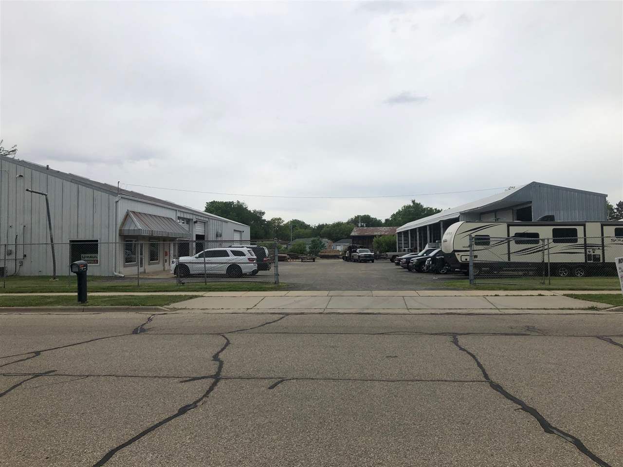 939 Storrs Lake Rd, Milton, WI 53563